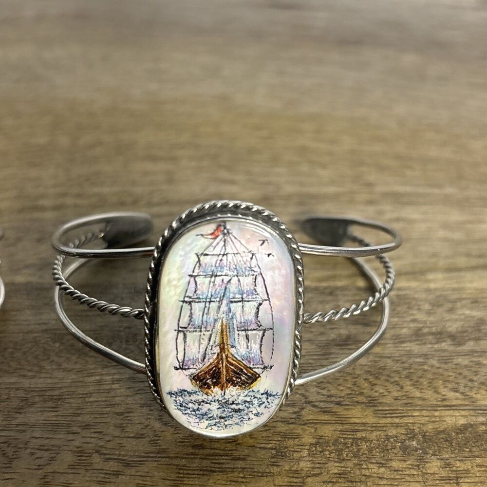 Lot Of 3 Vintage Silver Tone Mother Of Pearl Ship Cuff Bracelets - Picture 5 of 6